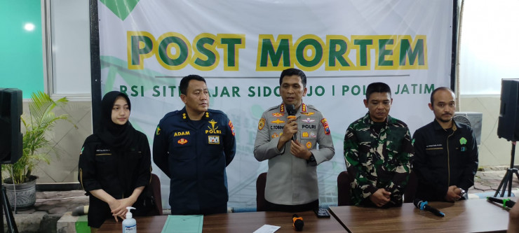 Post Mortem Polda Jatim di RSI Siti Hajar Berhasil Identifikasi Empat Jenazah Korban Ponpes Al Khoziny