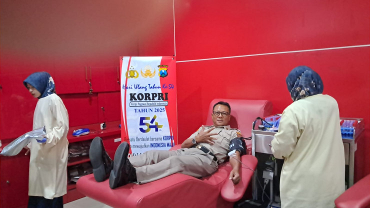 ASN Polresta Sidoarjo Adakan Donor Darah Peringati HUT KORPRI Ke-54
