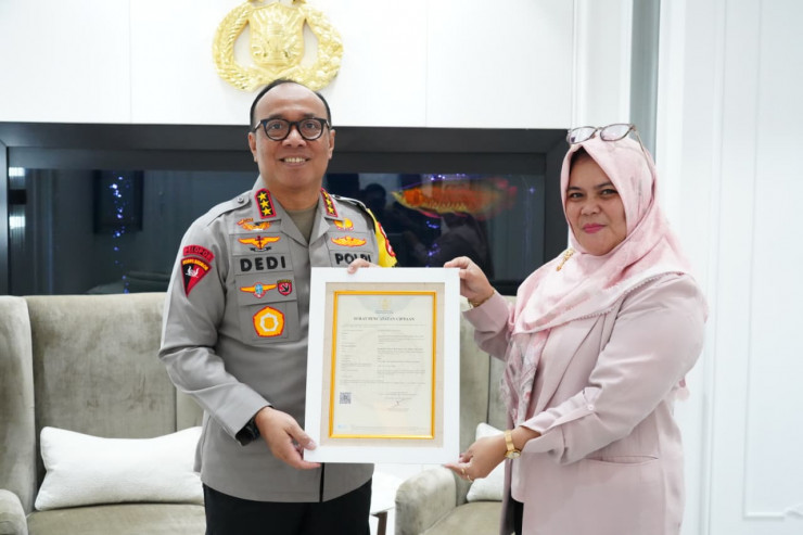 Menulis untuk Masa Depan: 39 dari 40 Buku Wakapolri Komjen Pol. Dedi Prasetyo Resmi Terdaftar HAKI